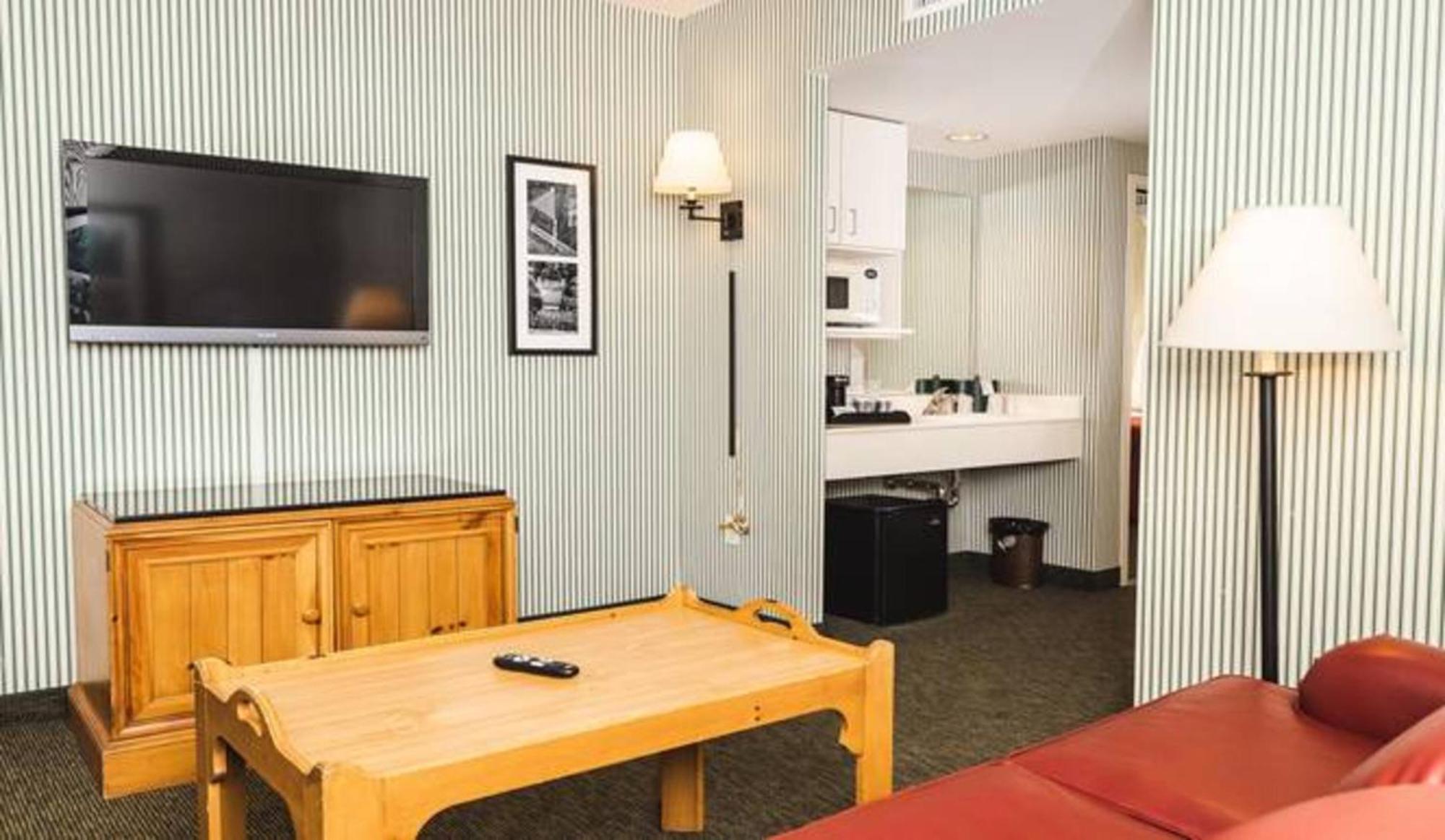 Williamsburg Woodlands Hotel & Suites, An Official Colonial Williamsburg Hotel Exteriör bild